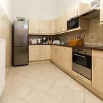 Beautiful Spacious Three-room Close To Buda Castle Apartment Budapest