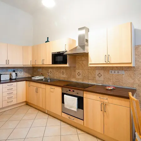 Apartment Beautiful Spacious Three-room Close To Buda Castle Budapest