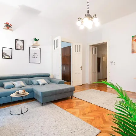 Apartment Beautiful Spacious Three-room Close To Buda Castle Budapest